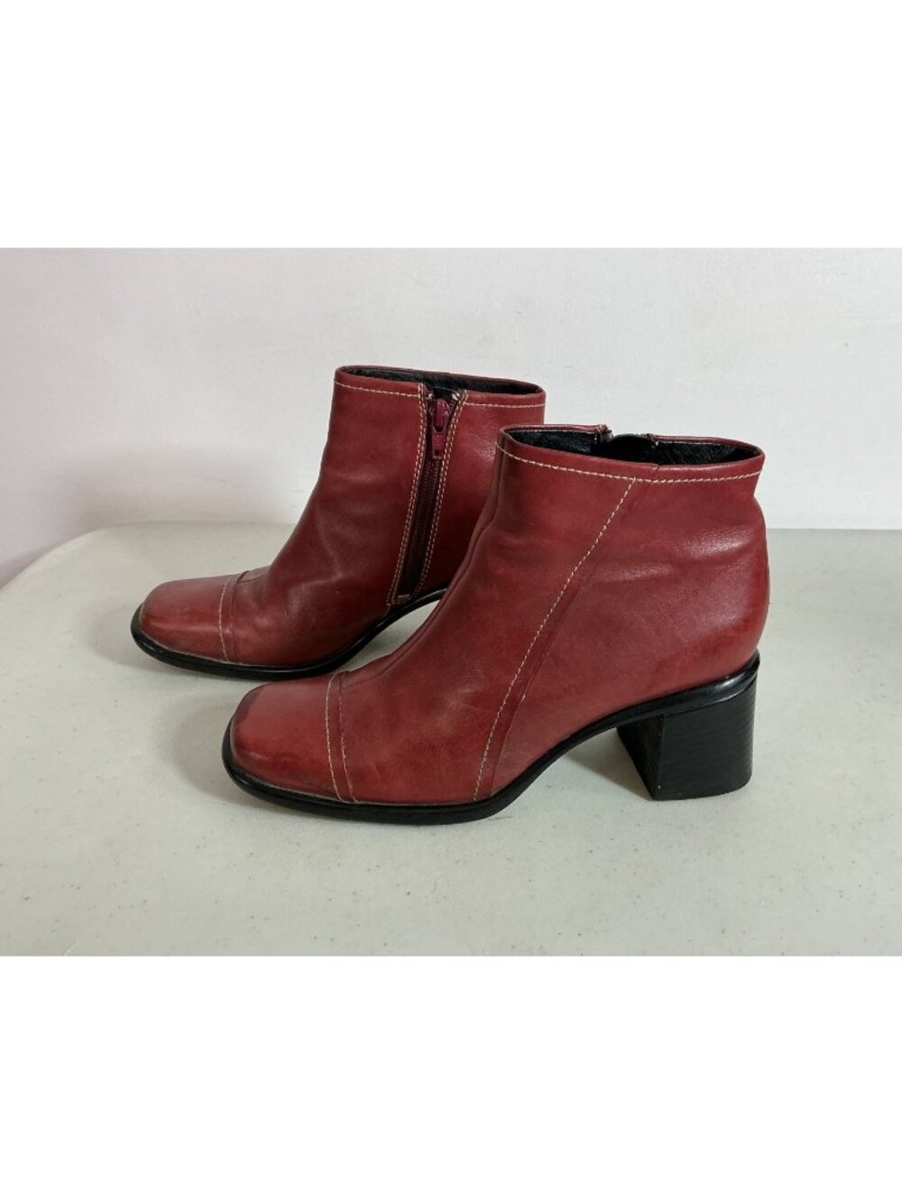 Clarks Red Leather Red Boots Chunky Heel Y2K Square Toe Womens 6.5